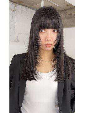 ヨーク(YOKE) レイヤーカットマッシュバンググレージュ暗髪顔まわり前髪黒髪