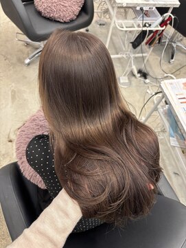 クム(kumu) ◎ブリーチなし透明感ベージュレイヤーロング大人美人