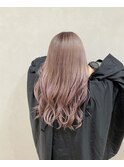 ピンクベージュ