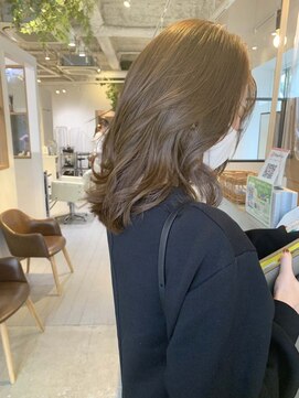 マッシュ グランバーズ 布施(MASHU GRANDVASE) 透け感ベージュカラー