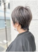 【志治幸佳】すっきりショート/ダブルカラー/インナーカラー黒