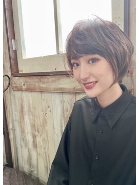 グランアージュ 柏西口店(grandage) 大人可愛い20代30代40代艶髪前下がりショートボブ丸みショートd2
