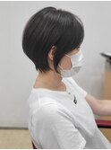 大人のくびれショート