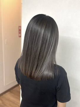 ヴィフ 大船(VIF) グレーベージュレイヤーロングアッシュブラックバレイヤージュ