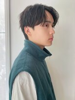 ナチュラルセンターパートショート刈り上げなし２