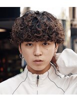 レタッチ バイ フィフス 天神大名(RETOUCH by fifth)&nbsp;プードルパーマハードスパイラルパーママッシュメンズパーマ束感