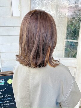 シェノン 赤羽店(CHAINON) ミディアム外はねスタイル暖色カラーインナーオレンジ埼京線赤羽