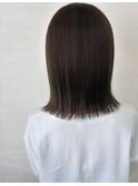 切りっぱなしボブ外ハネ