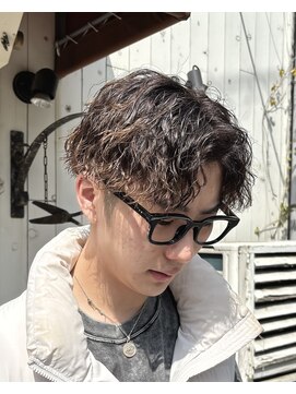 オムファミーユラグ(homme, famille raugh) ツイストスパイラルパーマ