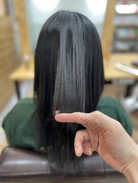 クーシ(kuusi) 縮毛矯正/髪質改善【高円寺/東高円寺/新高円寺】