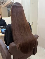 カミエ(kamie)&nbsp;ロングヘアを上質に。深みのあるブラウンカラー