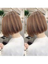 ジエクト ヴィシア(The Ect VIXIA)&nbsp;フレンチボブ　ぱつっとボブ　地毛風ストレート　縮毛矯正