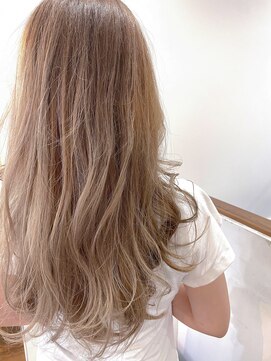キーゴ 博多(KY-GO.) 柔らかいミルクティーベージュ ロングヘア