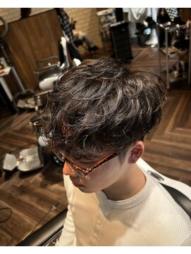 タフ バーバーショップ 大濠店(TOUGH BARBER SHOP) スペインカール