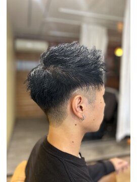 ニコロ(Niccolo) 刈り上げ×ツイスト