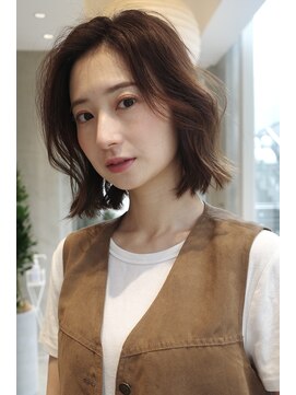 ビュートリアム 南青山(BEAUTRIUM) 小顔ボブ小顔ショートレイヤーボブ海外ボブ前髪なし表参道40代