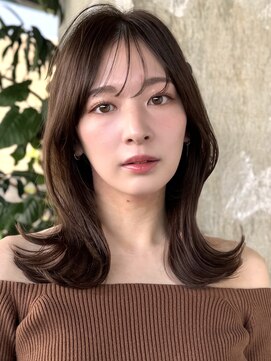 ロビー 表参道(ROBBY) ミディアムレイヤー/20代30代40代/顔周りカット/大人可愛いヘア