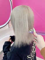 ロサ ファイブヘアー(Rosa..5Hair)&nbsp;ボブにも合う最強ハイトーン！ホワイトベージュ！