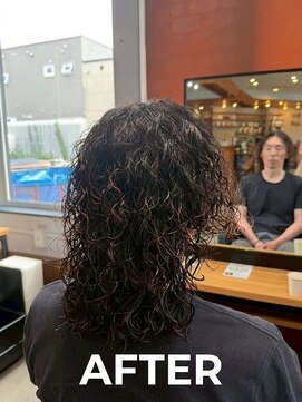 ジェットブラックキューサンロク(JET BLACK 936) ロングパーマスパイラル系