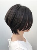 白髪ぼかしグレージュショート