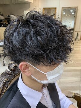 エル(EL by green) 【MITSU】スパイラルパーマ×フェザーマッシュ