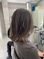 イキ 表参道(iki omotesando)&nbsp;モード/無造作ウェーブ/大人ガーリー[表参道駅]