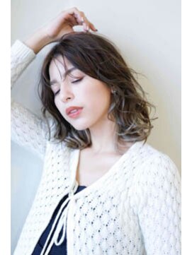 スピガ(SPIGA) ◆ミディアム◆グラデーションカラー