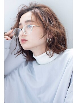 テラス 甲子園(Terrace) セミウェットウェーブ小顔カットくすみカラー10代20代30代40代