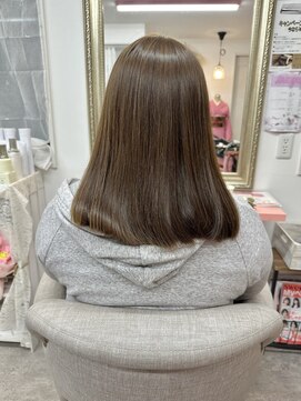 アイリップ(i LIP) くすみベージュ　ブリーチなし