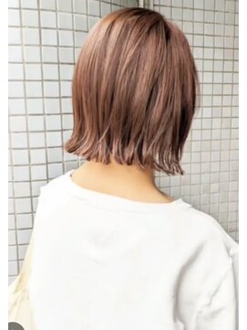 ガネーシャ(ganesya) 【艶カラー×ミニボブ】