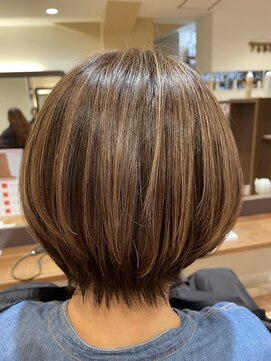 アイニ 河内小阪店(aini) 白髪ぼかしカラー白髪ぼかしハイライト大人ショート30、40、50代