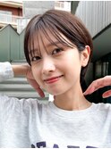 長めの前髪でマッシュショートを大人かわいく