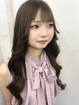 ベルグローアルファ(BELLE GROW ALPHA) カラーエクステでアッシュブラウン/MIYU