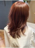 レッドブラウン／ミディアムレイヤー/艶感／大人可愛い