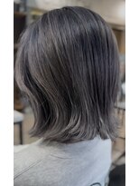 クラッチバイシオンアグリゲイト(CLUTCH by Zi-on aggregate)&nbsp;外ハネ/ダブルカラー/グレージュカラー