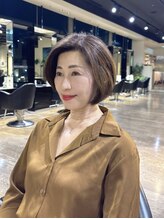 ミスエッセンス(MISS ESSENCE)&nbsp;長さを変えずにお顔のたるみ改善ボブ/ミスエッセンス竹下