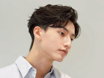 フィフス 栄(fifth)の写真/《センターパートに合わせる提案力》理想の雰囲気や質感に合わせたオーダーメイドのヘアスタイルに[栄]