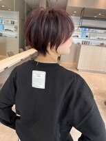 ロンド クラン 岡崎(Lond Clan) 10代20代丸みクビレ低め束感ショートボブ