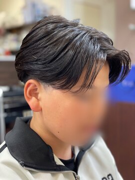 オリーブ 美容室 フェザーパーマセンターパート