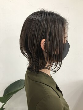 アリウス(ALIUS by posh) 【ALIUS 池袋 小川】くびれボブ×カーキグレージュ
