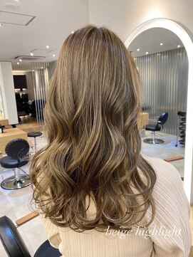 ジーナ セントラル銀座(Zina) 小顔オリーブカラーボブルフハイライトカラークールショート