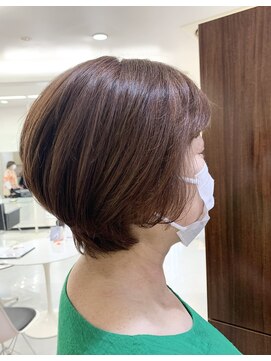 ディーボーイリタ 光の森(D-BOY Lita) ナチュラルブラウンカラー×ショートボブ