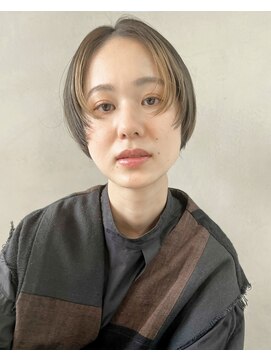 ジュリエッタ(giulietta) マッシュショート フェイスフレーミング ベージュカラー