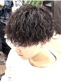 ツイストスパイラルパーマメンズマッシュセンターパート横浜西口