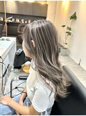 前髪ハイライトカラー似合わせカットウェーブミディアム