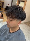 スペインカール　フェード　刈り上げ