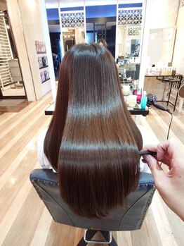 ソメ ダイエー池田店(SOME)の写真/[根元染め￥2530/全体染め￥2970-]【組合わせ自由】お好きなトリートメントを追加して理想のうるツヤ美髪に♪