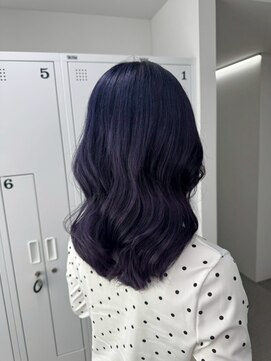 イロウ 山口どうもん店(IROW) ダブルカラー/ミディアムレイヤー/ダークブルー/ブリーチ