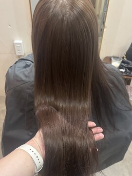 エムドット ヒロシマ(m. HIROSHIMA) ブリーチ無しアッシュブラウン