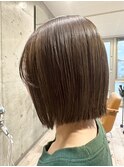 透明感ベージュ艶カラー切りっぱなしボブレイヤー20代30代40代